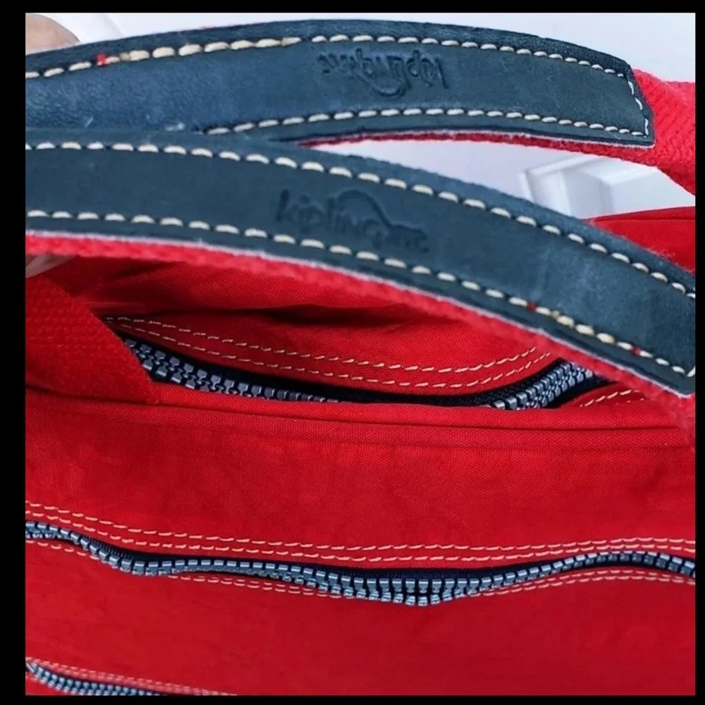 Kipling Vintage Private Transport Weekend Travel Messenger Bag - Red - Picture 13 of 14